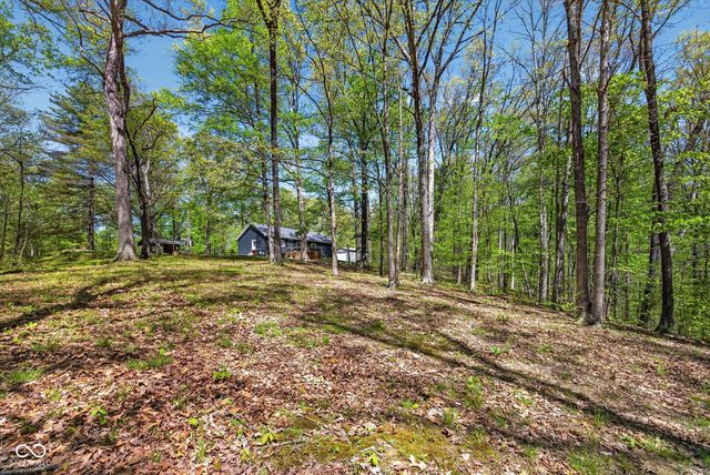 9451 S Chapel Hill Road, Heltonville, IN 47436