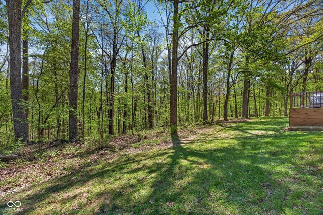 9451 S Chapel Hill Road, Heltonville, IN 47436