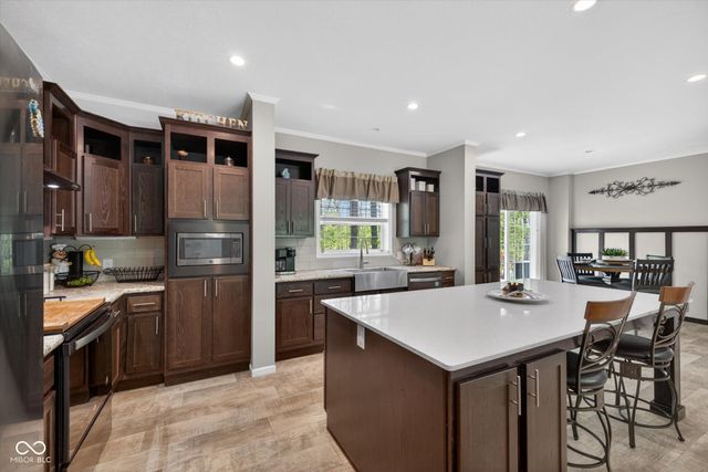 9451 S Chapel Hill Road, Heltonville, IN 47436