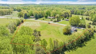 15723 Moneta RD, Moneta, VA 24121