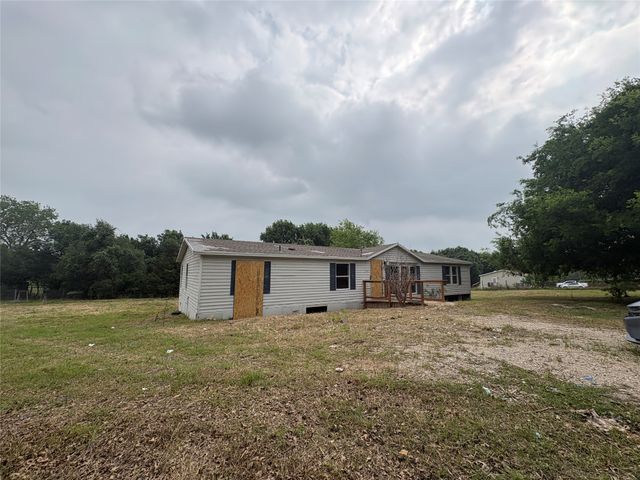 134 Canyon Valley Lane, Weatherford, TX 76085