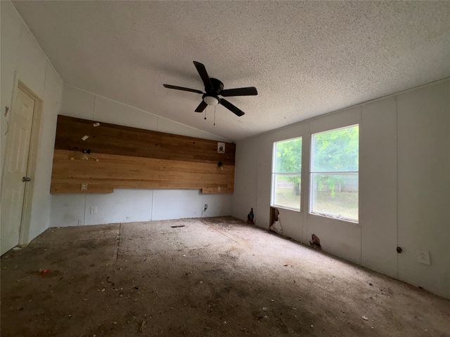 134 Canyon Valley Lane, Weatherford, TX 76085