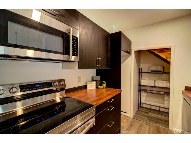 6660 E Mississippi Ave 9, Denver, CO 80224