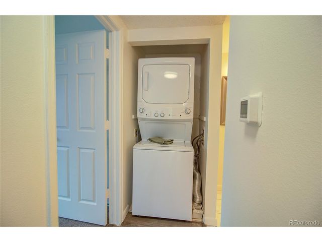 6660 E Mississippi Ave 9, Denver, CO 80224