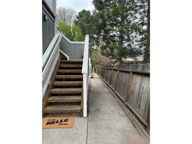 6660 E Mississippi Ave 9, Denver, CO 80224