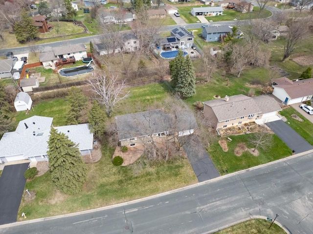 1773 Serpentine Drive, Eagan, MN 55122