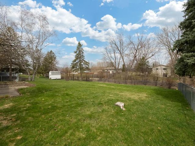 1773 Serpentine Drive, Eagan, MN 55122