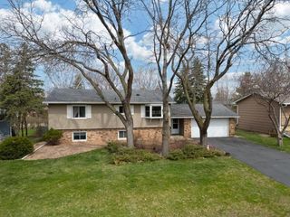 1773 Serpentine Drive, Eagan, MN 55122