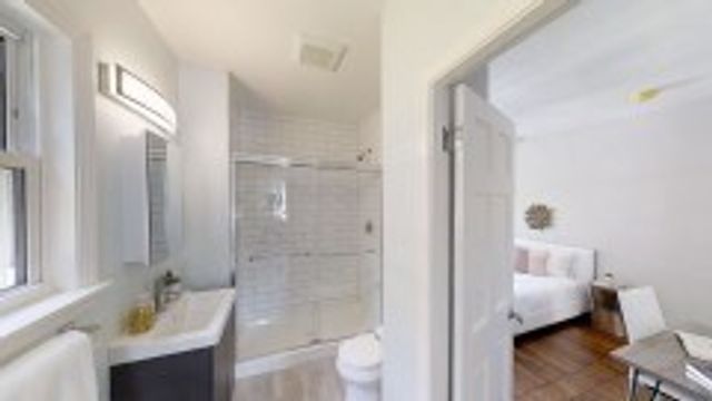 836 Canterbury 1R, Boston, MA 02131