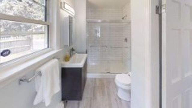836 Canterbury 1R, Boston, MA 02131
