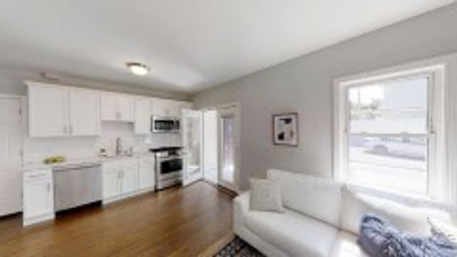 836 Canterbury 1R, Boston, MA 02131