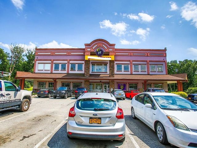22 US Highway 6 2L & 2R, Port Jervis, NY 12771