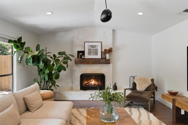 4705 Fieldstone DR, Austin, TX 78735