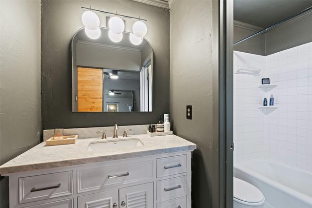 4705 Fieldstone DR, Austin, TX 78735