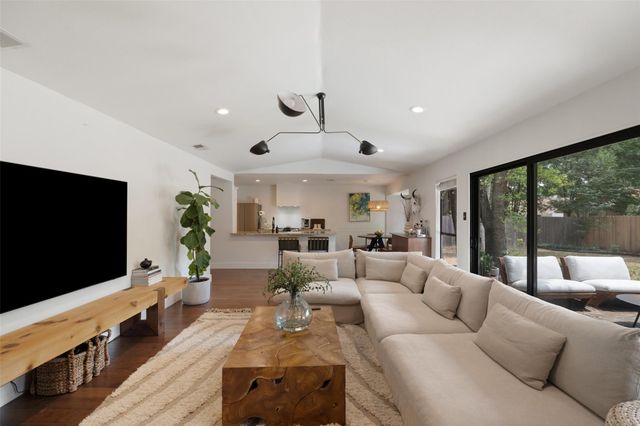 4705 Fieldstone DR, Austin, TX 78735