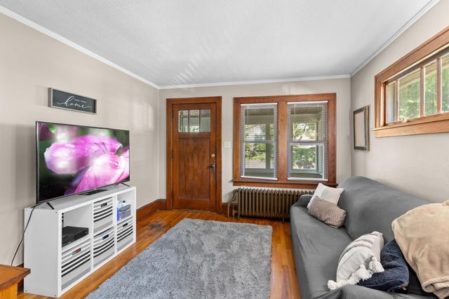 1075 Farrington Street, Saint Paul, MN 55117