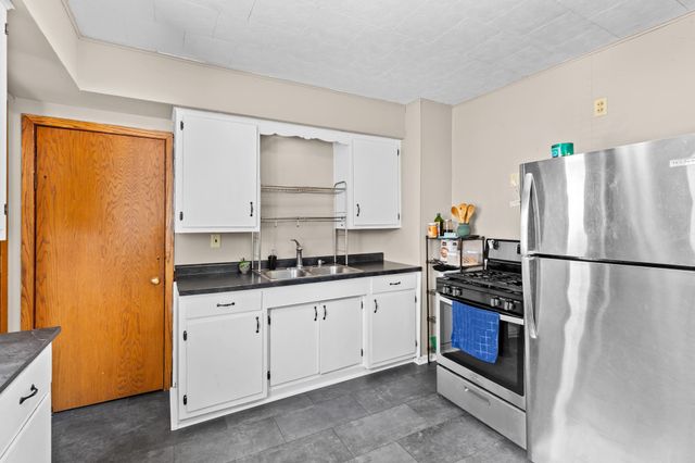 1075 Farrington Street, Saint Paul, MN 55117