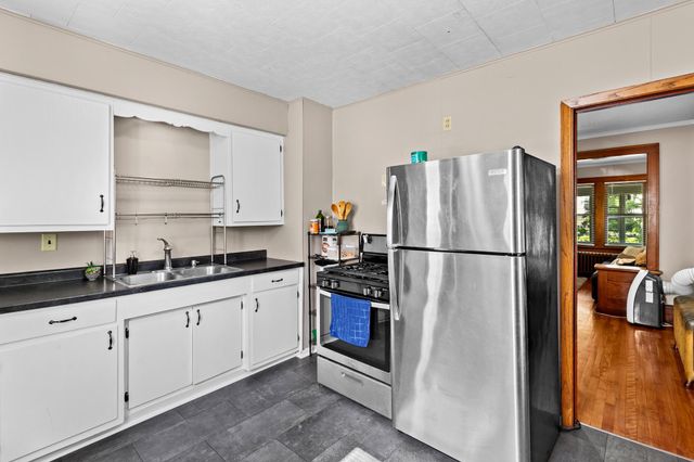 1075 Farrington Street, Saint Paul, MN 55117