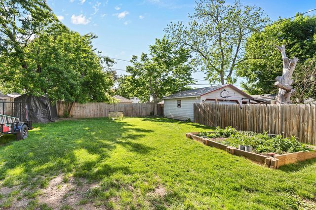1075 Farrington Street, Saint Paul, MN 55117