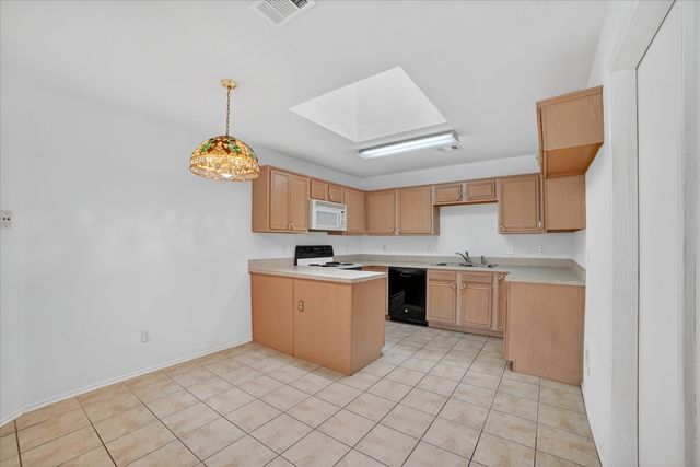 1201 Rye Glen Drive, Midlothian, TX 76065