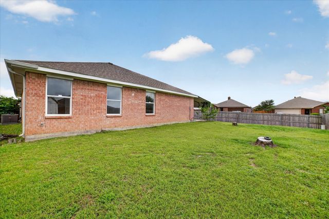 1201 Rye Glen Drive, Midlothian, TX 76065