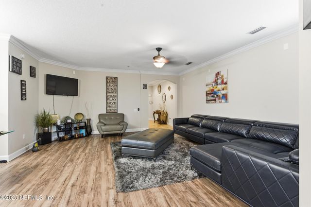 4480 DEERWOOD LAKE Parkway 532, Jacksonville, FL 32216