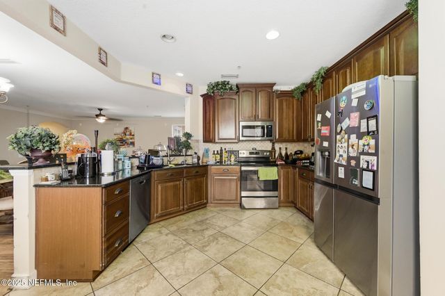 4480 DEERWOOD LAKE Parkway 532, Jacksonville, FL 32216