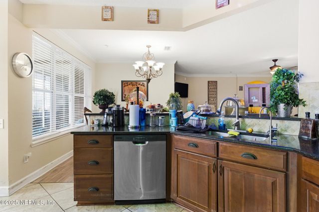 4480 DEERWOOD LAKE Parkway 532, Jacksonville, FL 32216