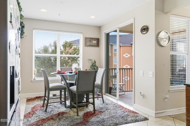 4480 DEERWOOD LAKE Parkway 532, Jacksonville, FL 32216