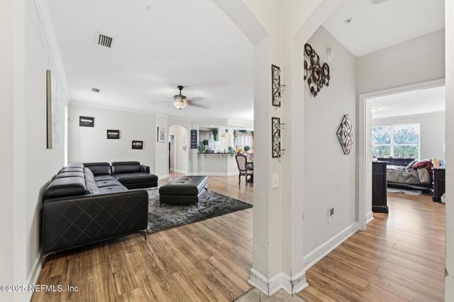 4480 DEERWOOD LAKE Parkway 532, Jacksonville, FL 32216