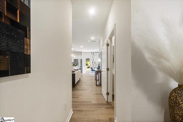 2039 Hillman Way, Roebuck, SC 29376