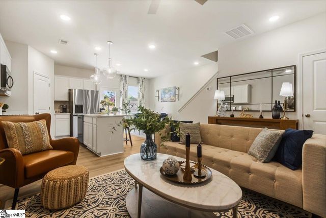 2039 Hillman Way, Roebuck, SC 29376