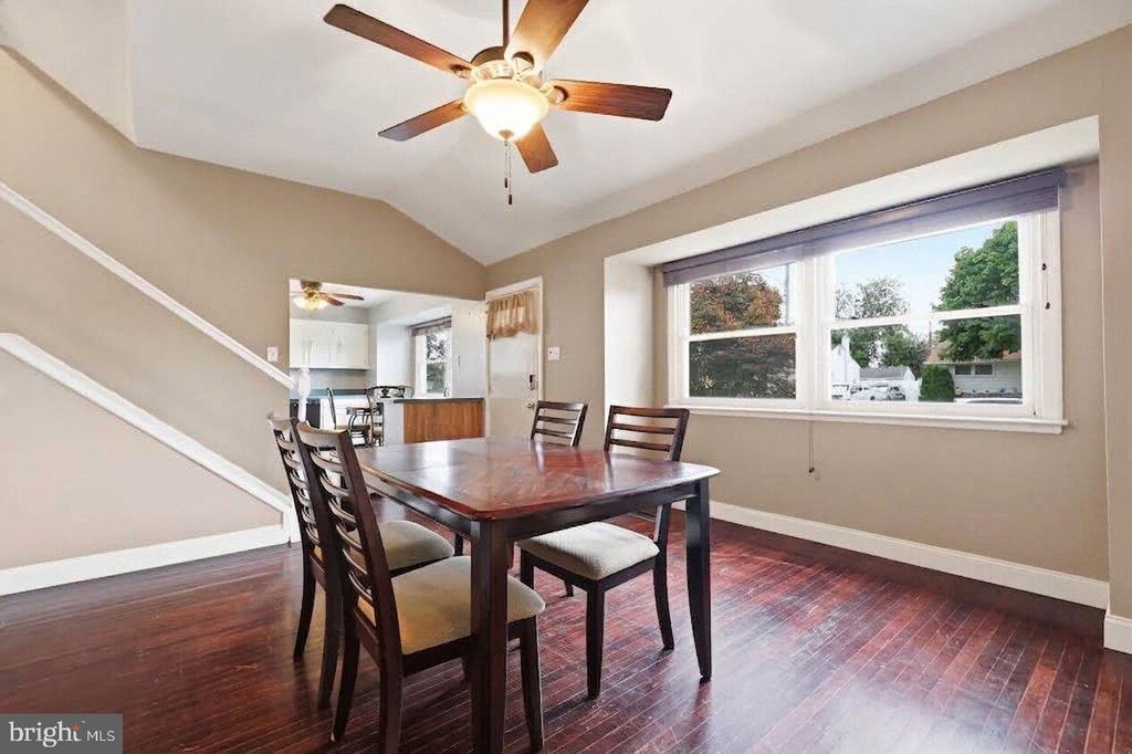 811 ARTHUR AVE, BRISTOL, PA 19007 — photo 5