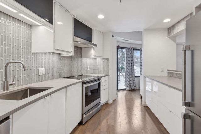 3151 Dean Court B106, Minneapolis, MN 55416