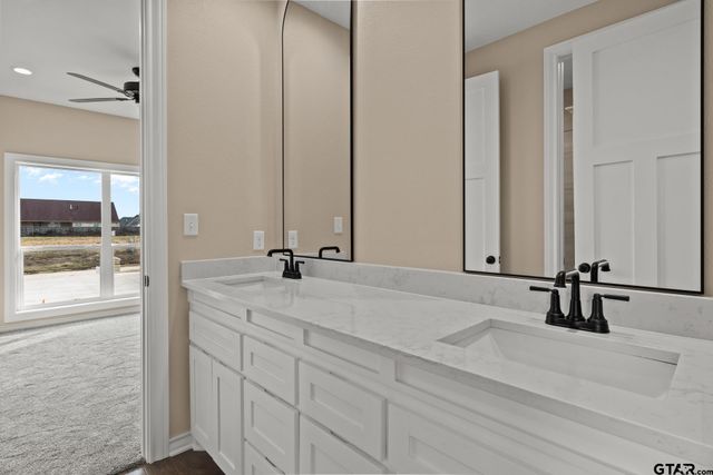 1003 Stone Haven, Mt Pleasant, TX 75455