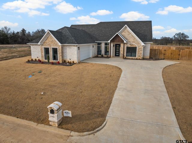 1003 Stone Haven, Mt Pleasant, TX 75455