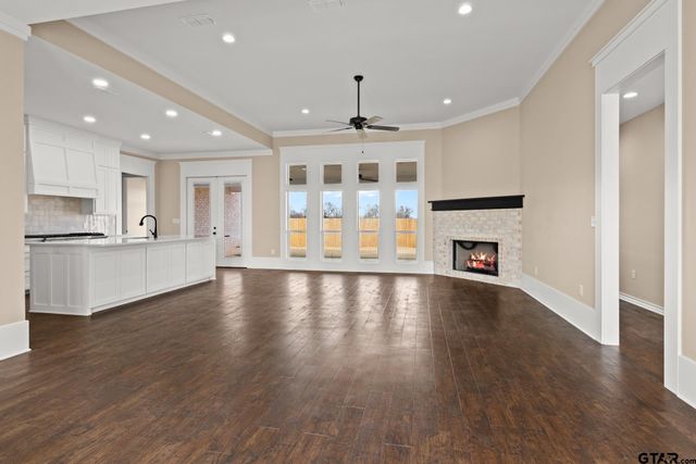 1003 Stone Haven, Mt Pleasant, TX 75455