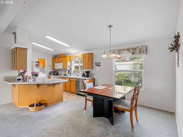 11772 Sw ROYAL VILLA Dr, Portland, OR 97224