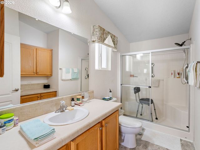 11772 Sw ROYAL VILLA Dr, Portland, OR 97224