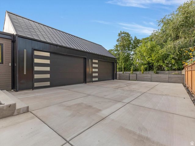 2215 E 3205 S, Millcreek, UT 84109