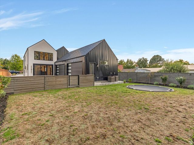 2215 E 3205 S, Millcreek, UT 84109