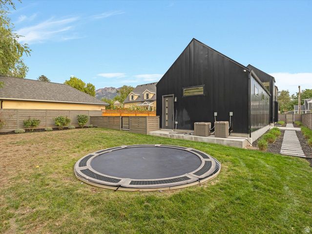 2215 E 3205 S, Millcreek, UT 84109