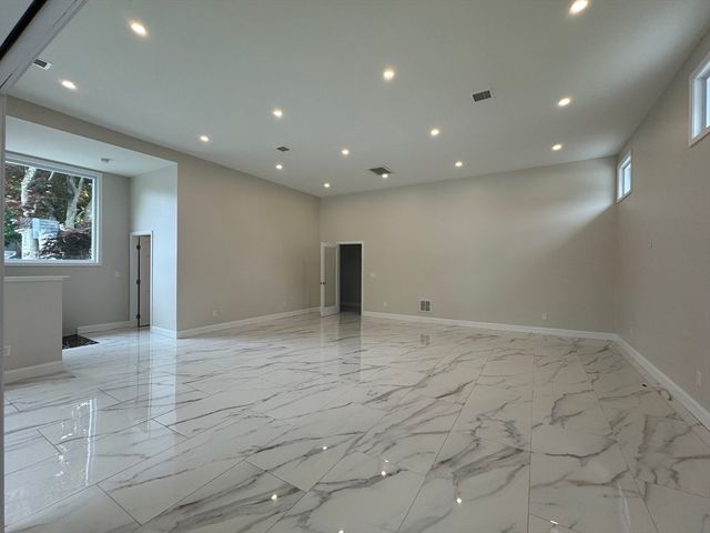 175 Wilbur Ave, Swansea, MA 02777