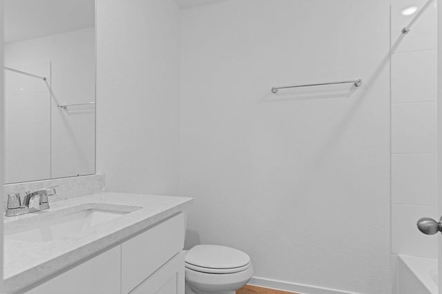 9015 Rose Water Trails, Iowa Colony, TX 77583