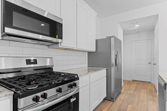 9015 Rose Water Trails, Iowa Colony, TX 77583