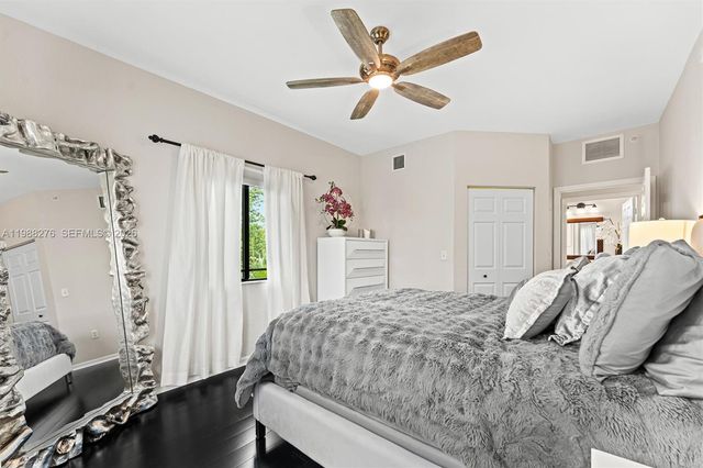 2725 Anzio Ct 307, Palm Beach Gardens, FL 33410