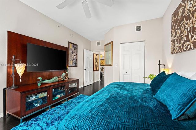 2725 Anzio Ct 307, Palm Beach Gardens, FL 33410