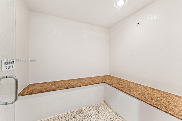 2725 Anzio Ct 307, Palm Beach Gardens, FL 33410