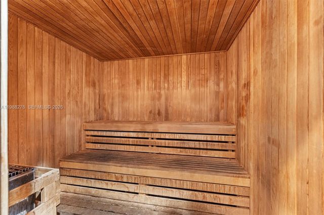 2725 Anzio Ct 307, Palm Beach Gardens, FL 33410