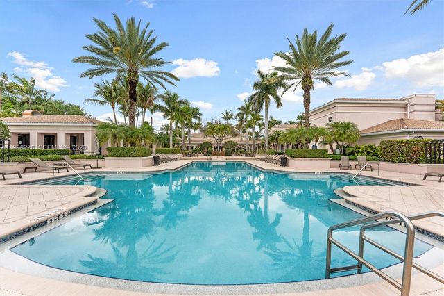 2725 Anzio Ct 307, Palm Beach Gardens, FL 33410